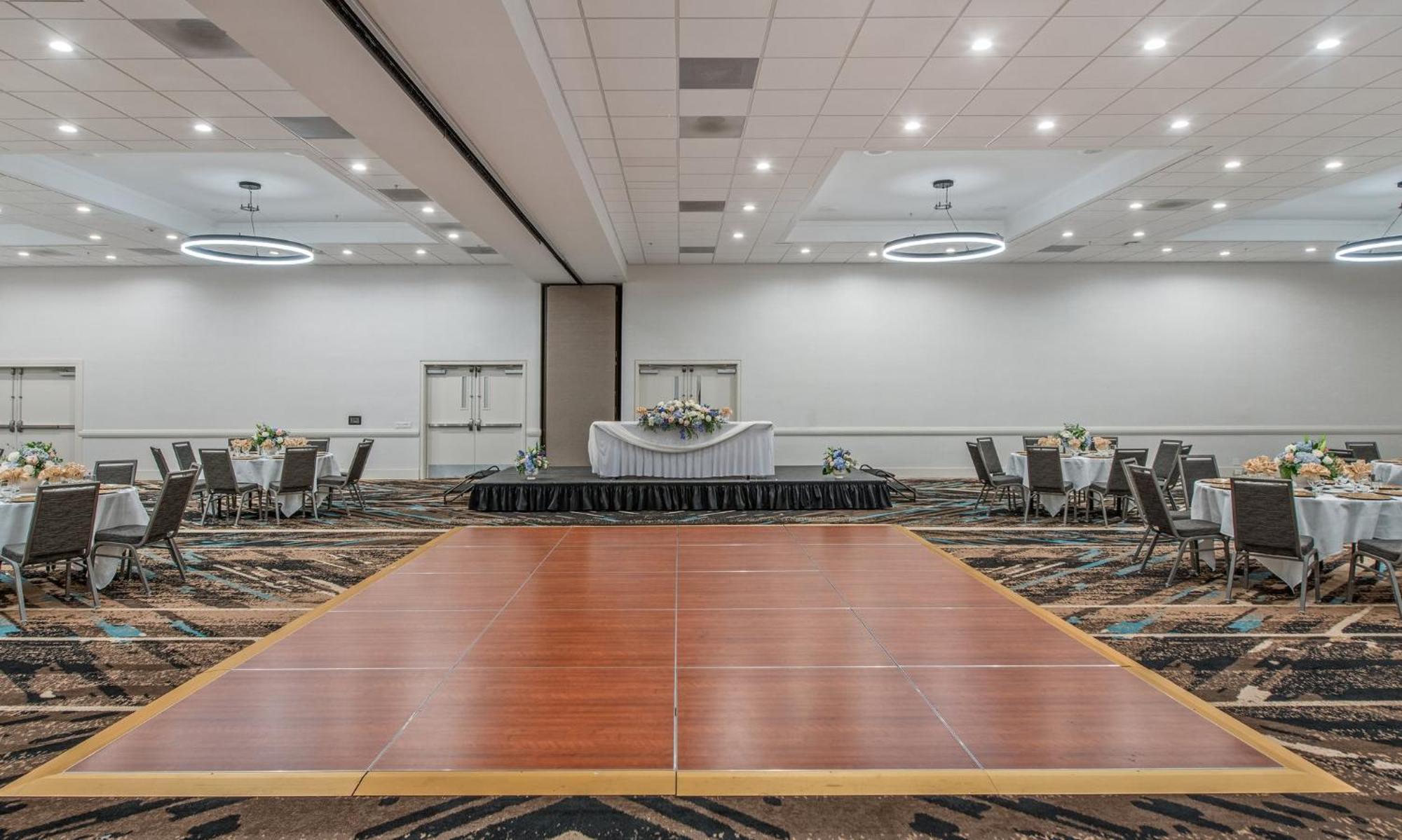 Staybridge Suites Oxnard - River Ridge By Ihg Dış mekan fotoğraf