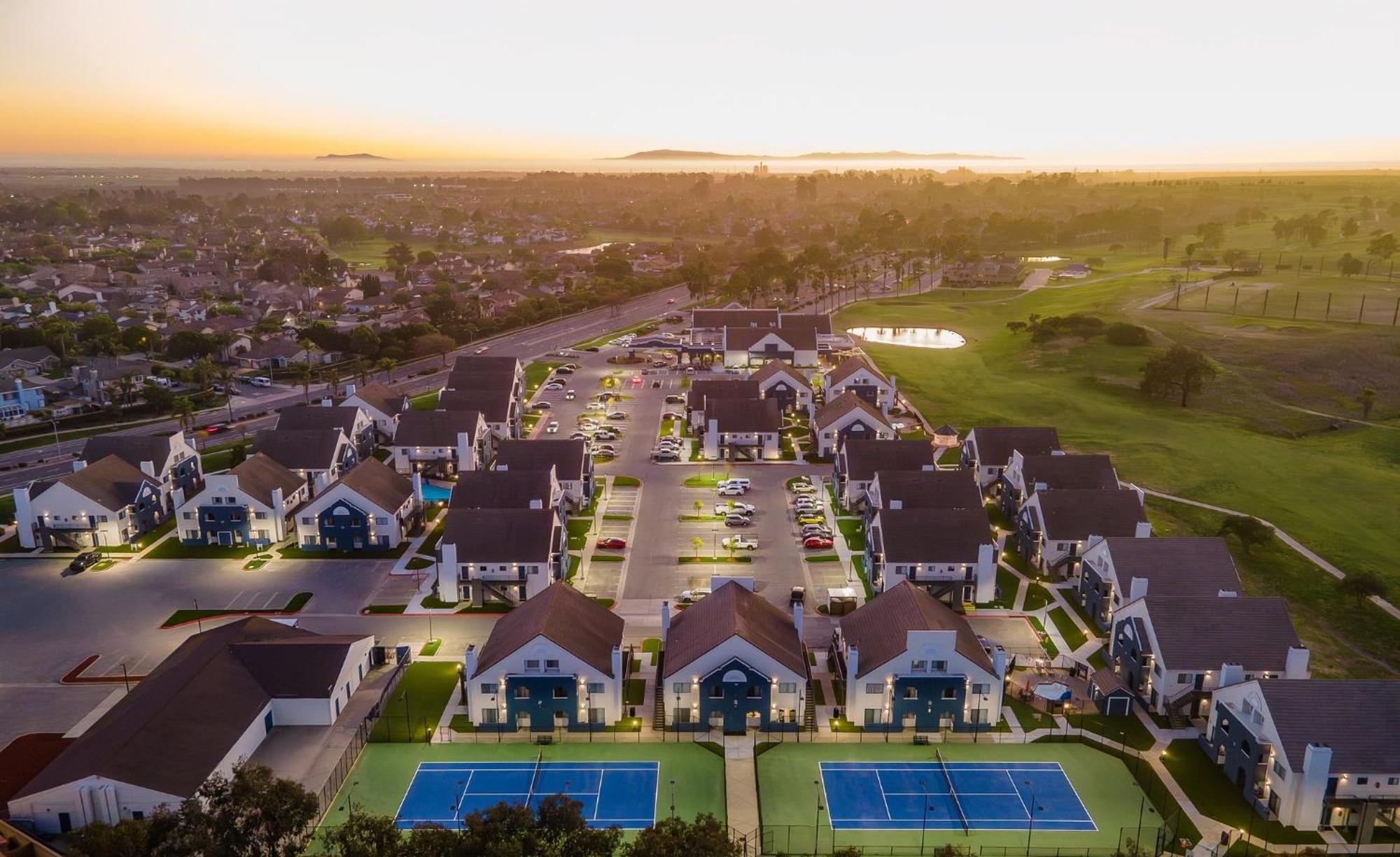 Staybridge Suites Oxnard - River Ridge By Ihg Dış mekan fotoğraf